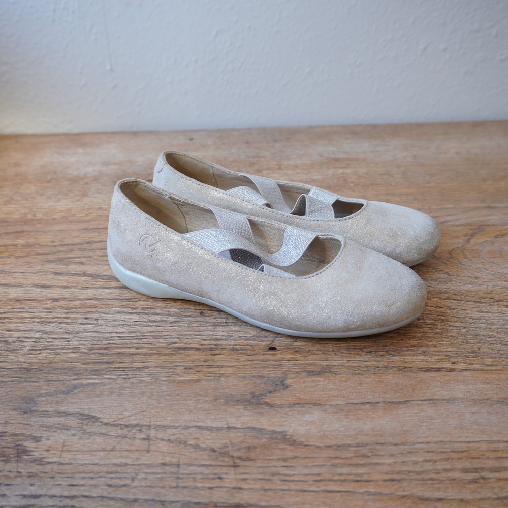 Naturino Girls Size 31 Champagne Gold Shimmer Ballet Flats Elastic Cross Straps